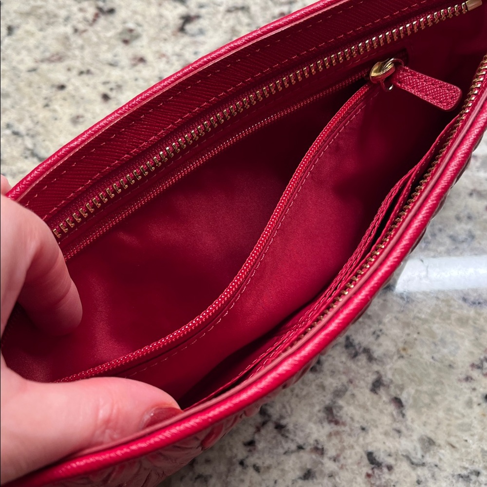Coach Collette Gathered Leather Red Clutch EUC - Picture 12 of 15